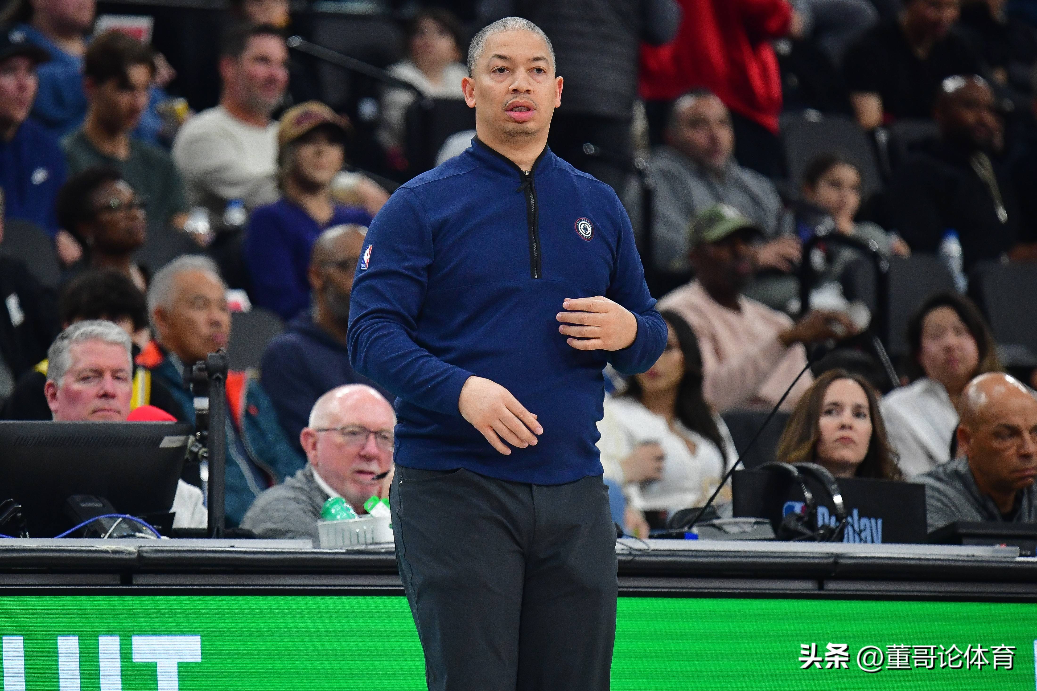 关于快船负于灰熊，客场失利无缘晋级的信息