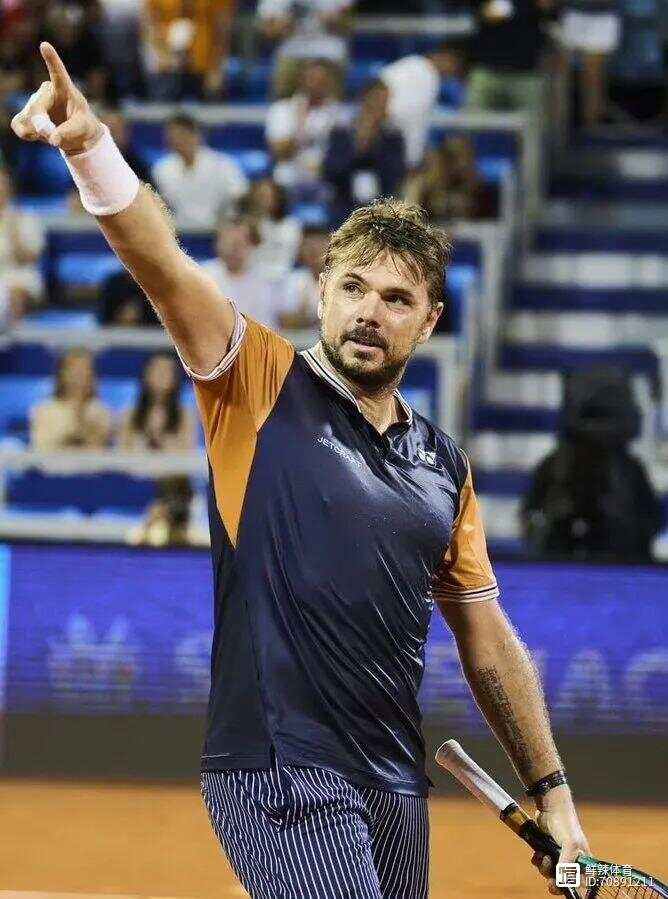 包含世界网球队绝地反击美国网球队，瓦林卡爆发神勇的词条