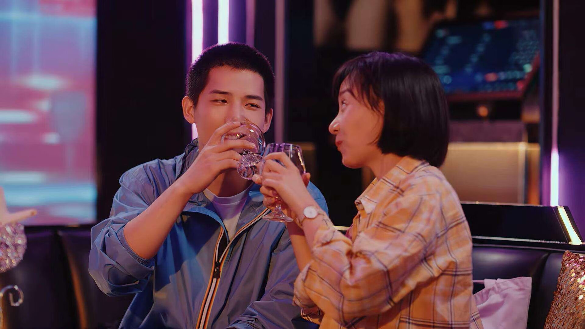 南美风暴,皮克一锤定音,巴西力克厄瓜多尔上演逆转好戏