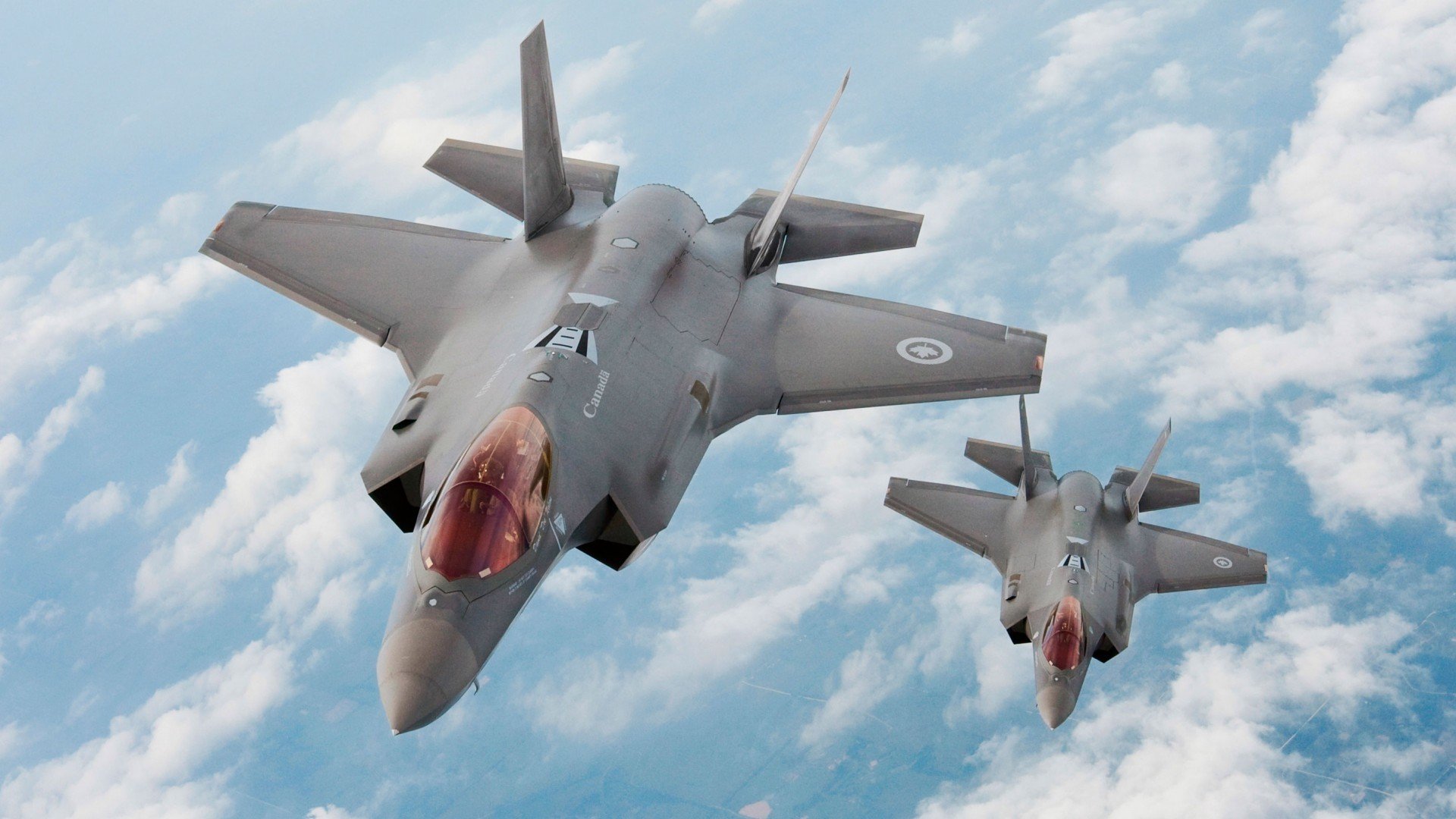 午夜降临前，当足球战场与F1赛道在意志深渊交汇