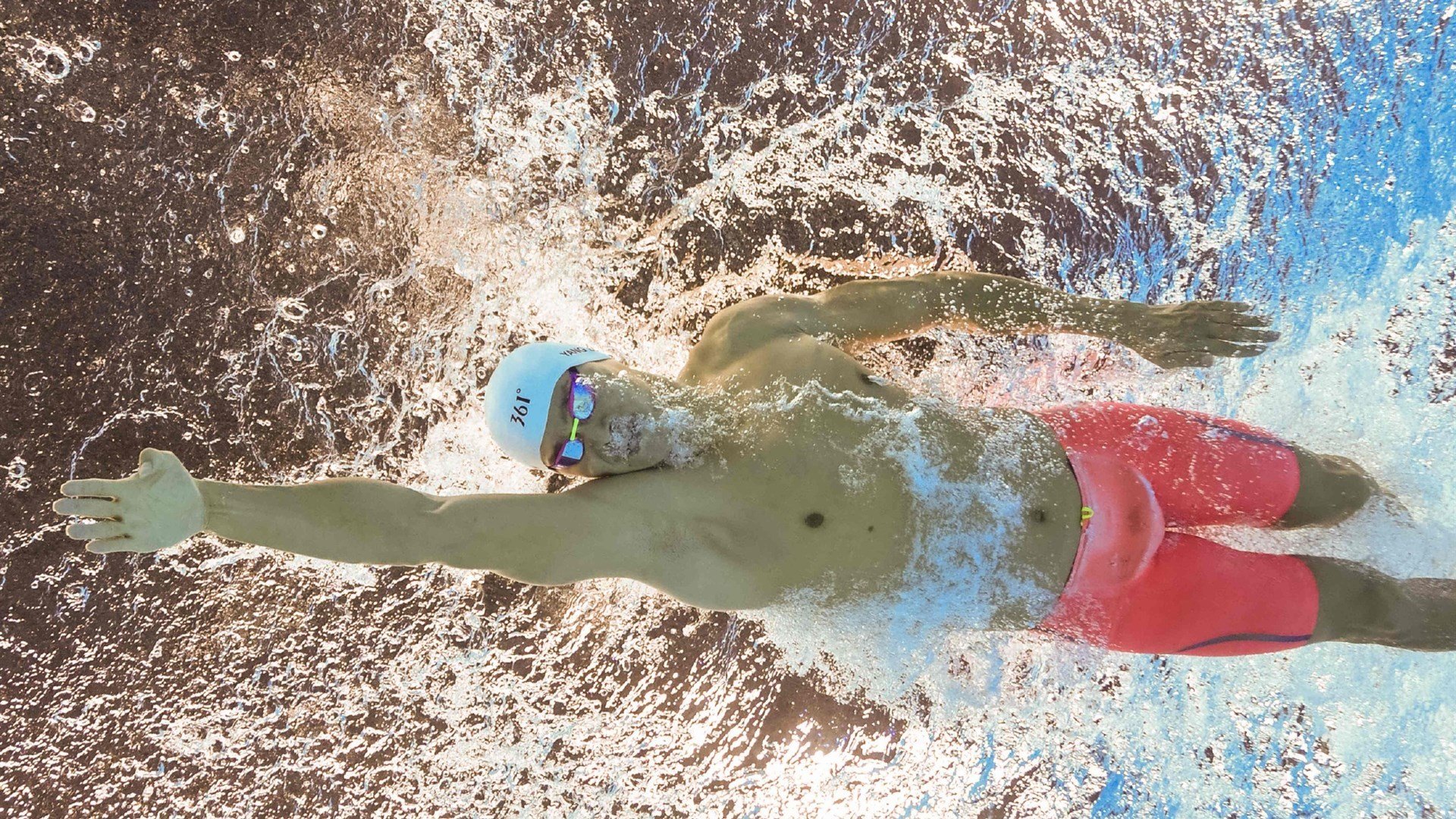 新疆风暴席卷北岸花园,马克西末节封神,中国篮球的跨洋宣言