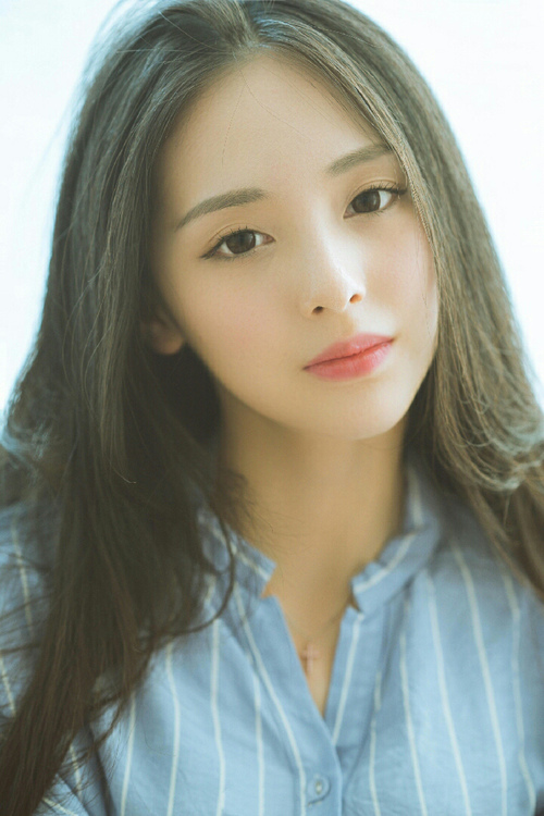 开云体育app-摩纳哥征服伊朗，帕尔默主宰英超，足球之夜的辉煌与启示