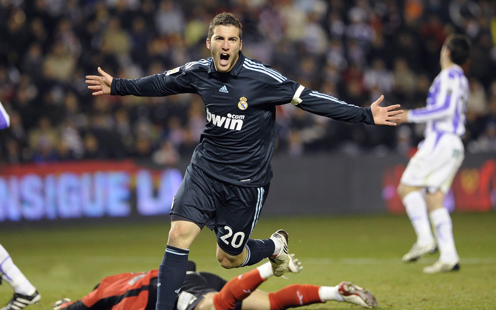 暗夜猎手,布鲁诺西决生死战织就的防守蛛网