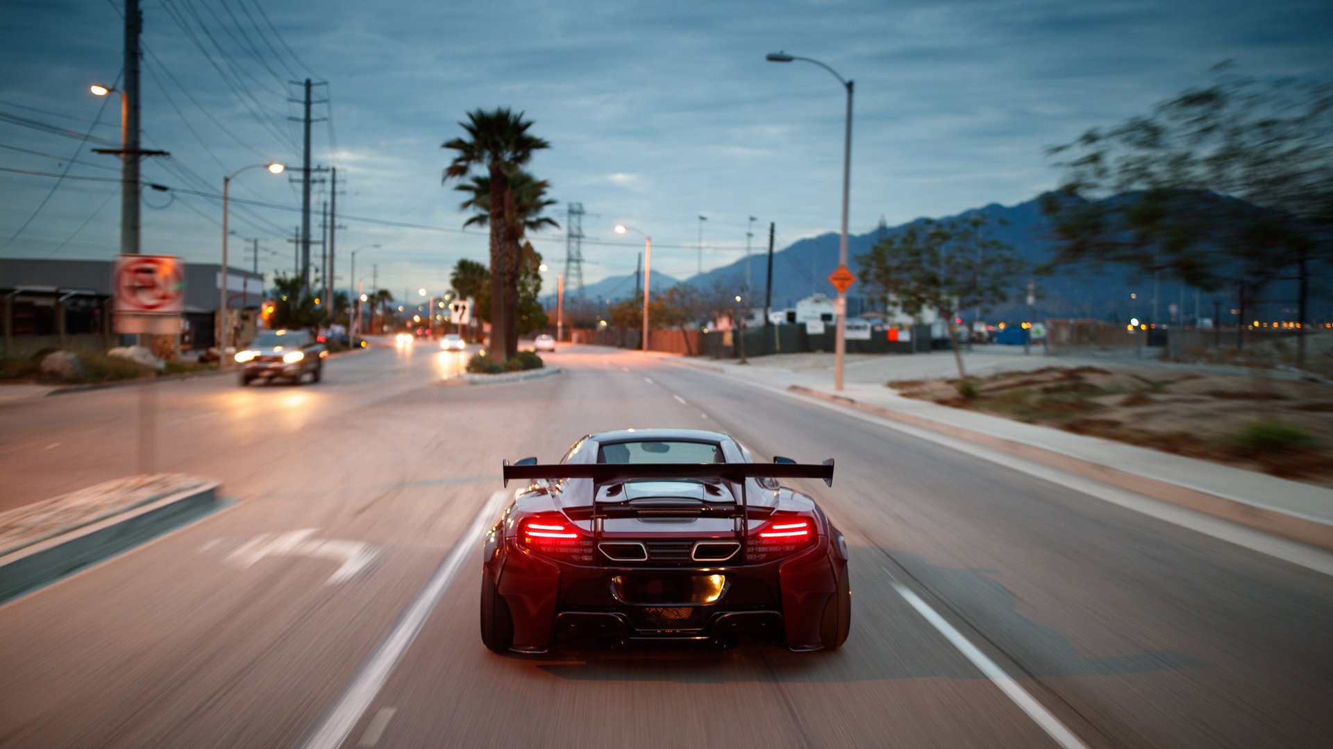 开云官网-轻量之躯，风暴中心，李刚仁如何踢碎对亚洲球员的傲慢想象