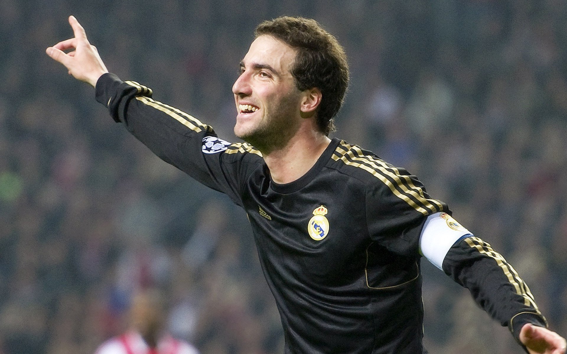 红牛斗雄鸡，阿拉巴的暗夜匕首如何刺穿法兰西防线